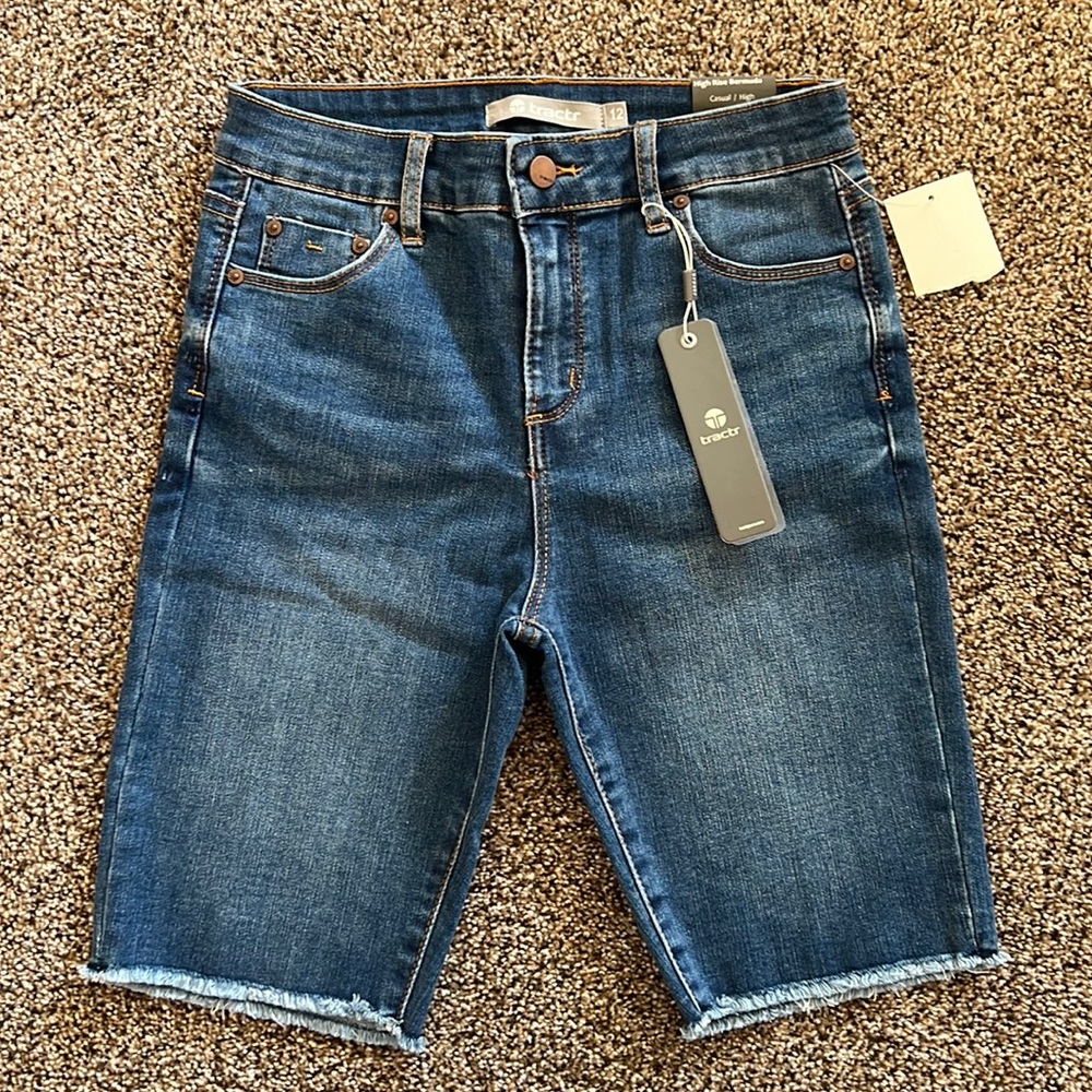 Tractr girls high rise Bermuda shorts size 12 NWT